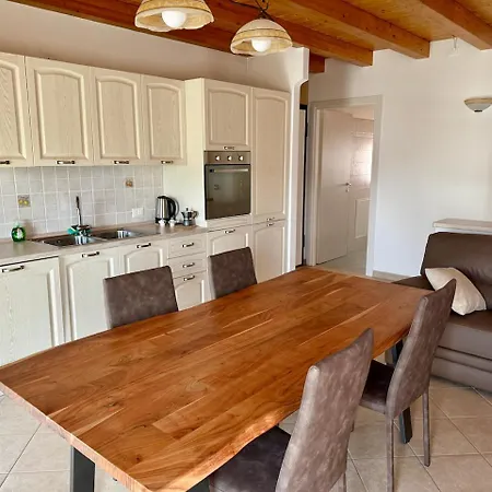 Ai Fol 6 - Stazione E Centro Lägenhet *